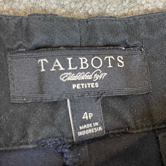 🛍Talbots Navy petite shorts - Picture 5 of 9